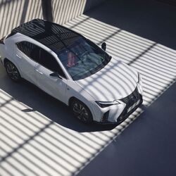 Lexus UX 2023